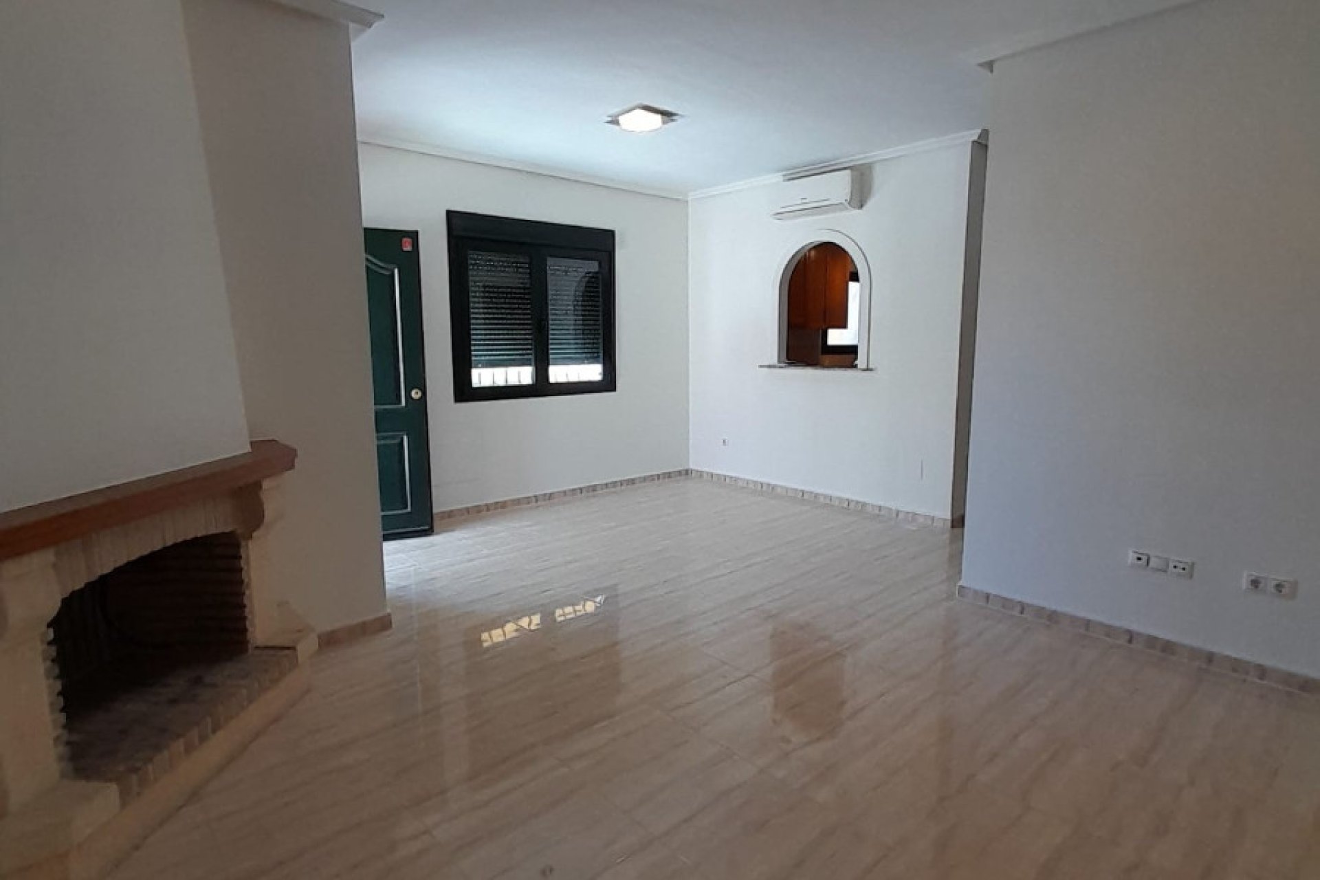 Resale - Villa / House - Ciudad Quesada