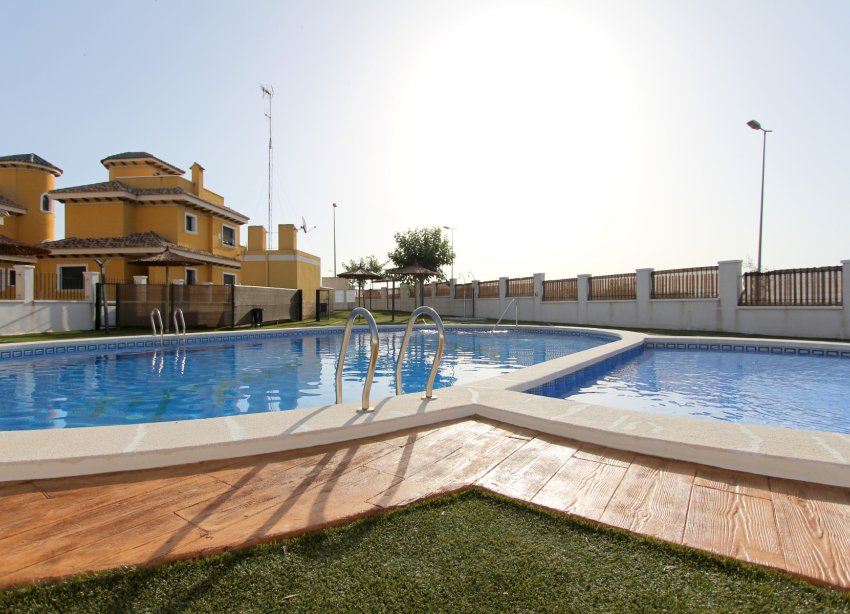 Resale - Villa / House - Ciudad Quesada