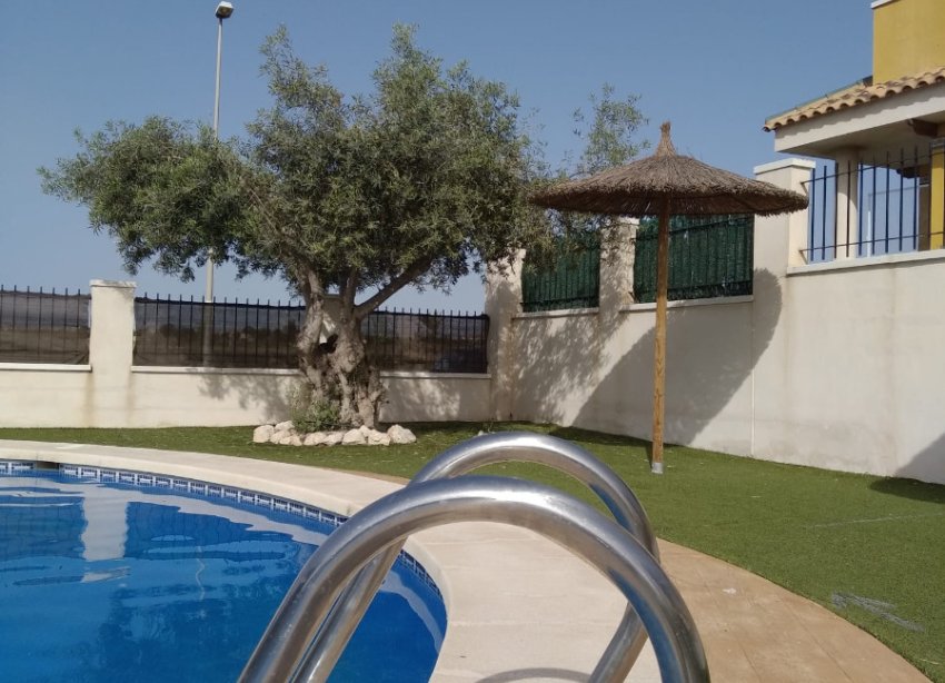 Resale - Villa / House - Ciudad Quesada