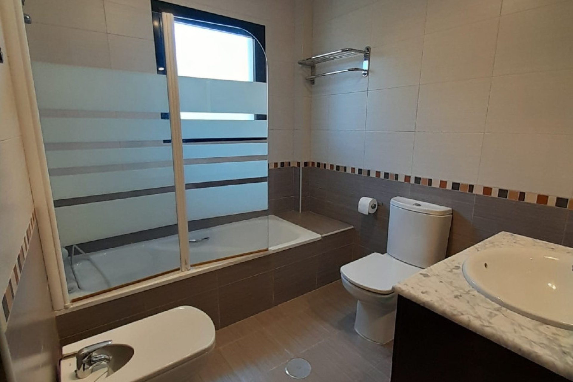 Resale - Villa / House - Ciudad Quesada