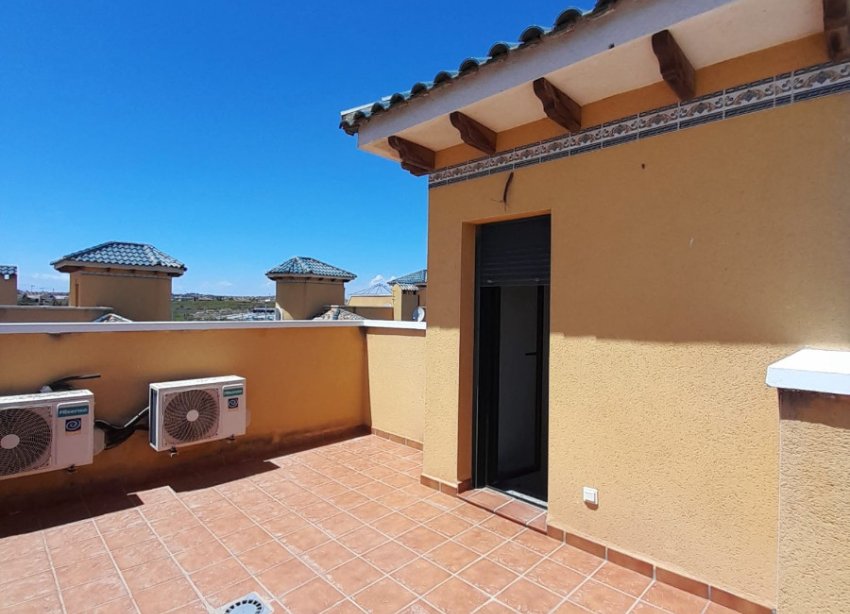 Resale - Villa / House - Ciudad Quesada