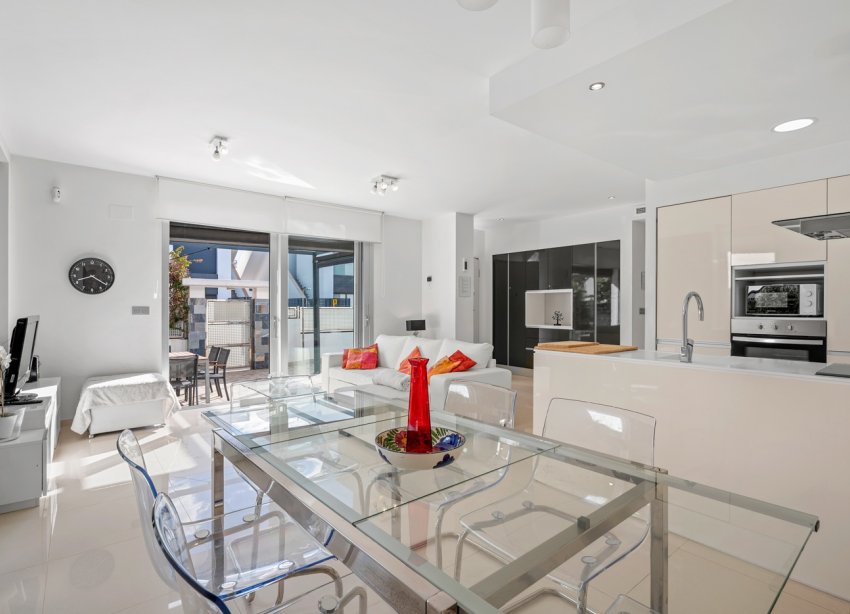 Resale - Villa / House - Ciudad Quesada