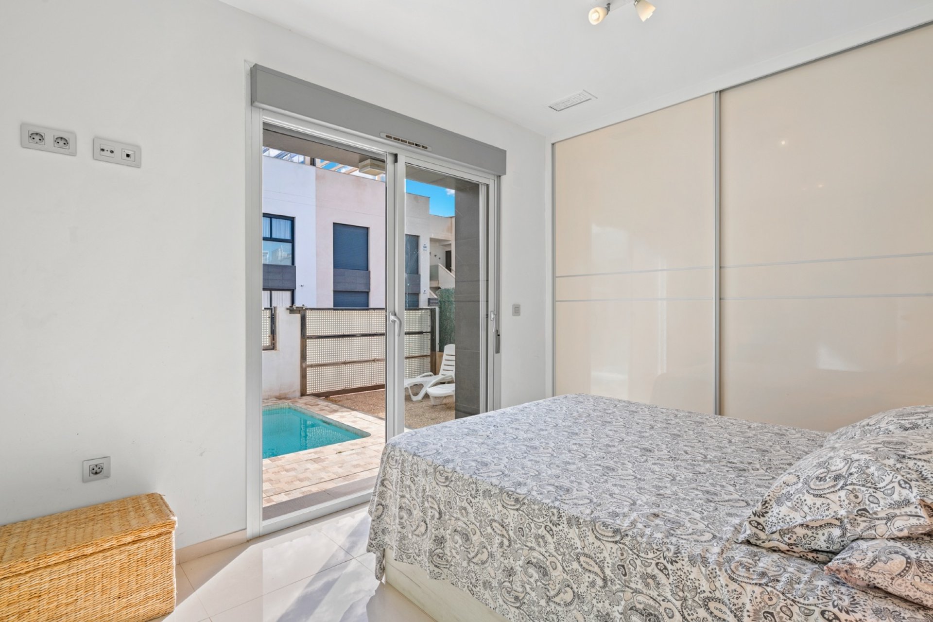 Resale - Villa / House - Ciudad Quesada
