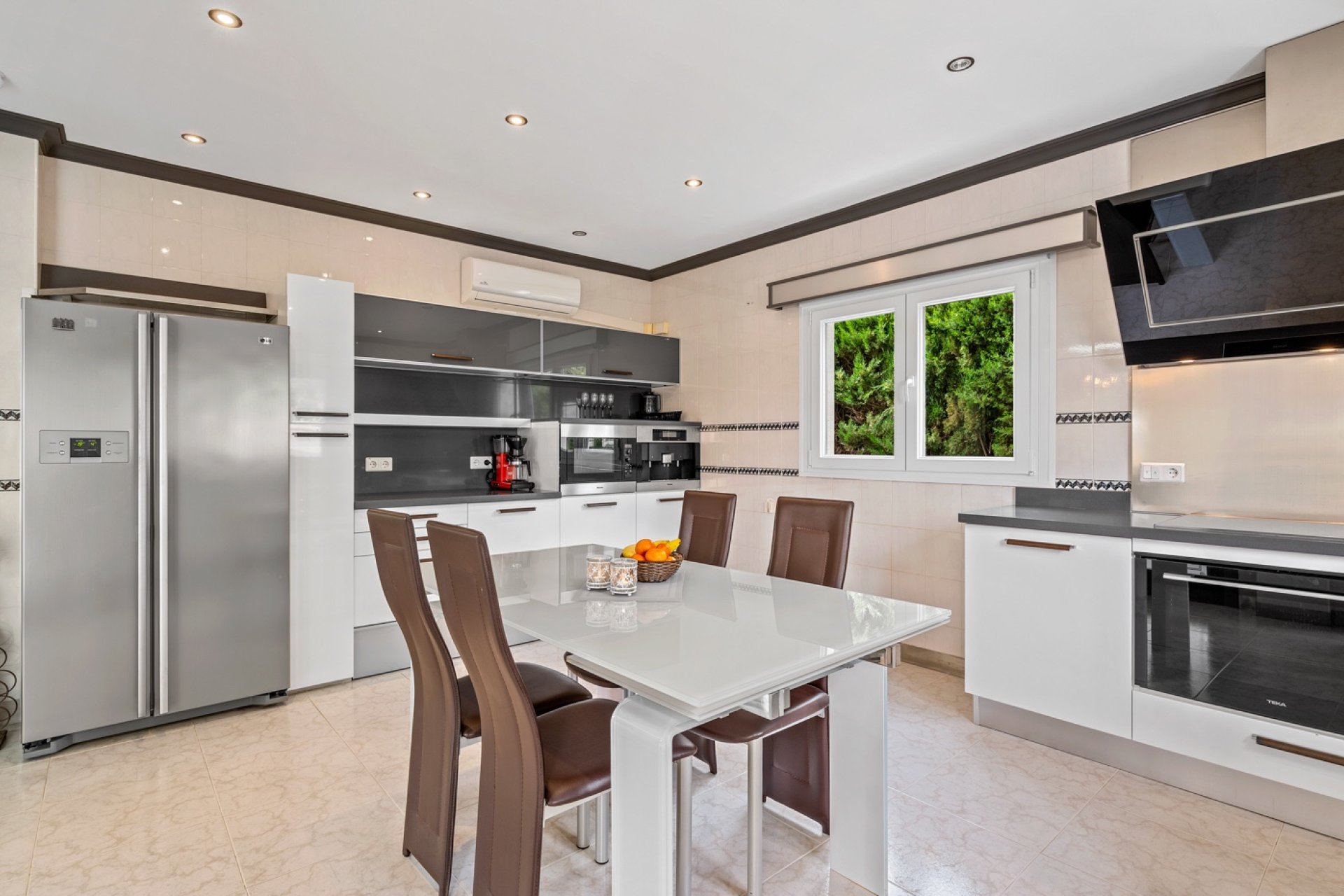 Resale - Villa / House - Ciudad Quesada