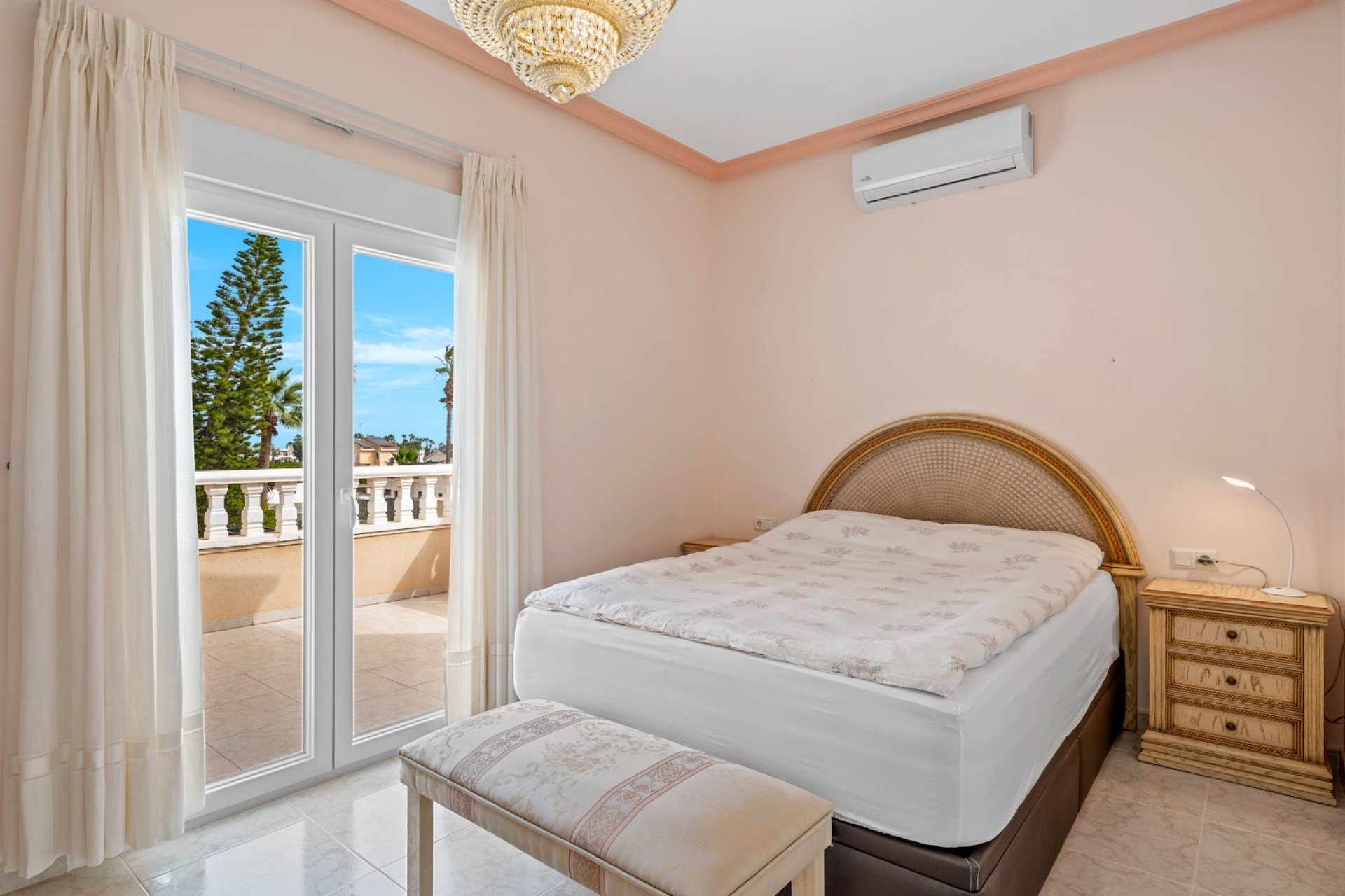 Resale - Villa / House - Ciudad Quesada