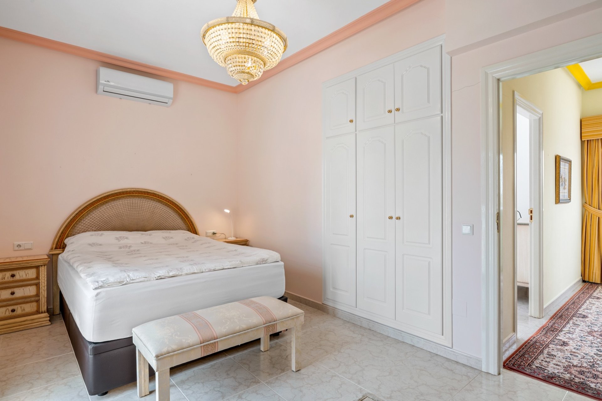 Resale - Villa / House - Ciudad Quesada