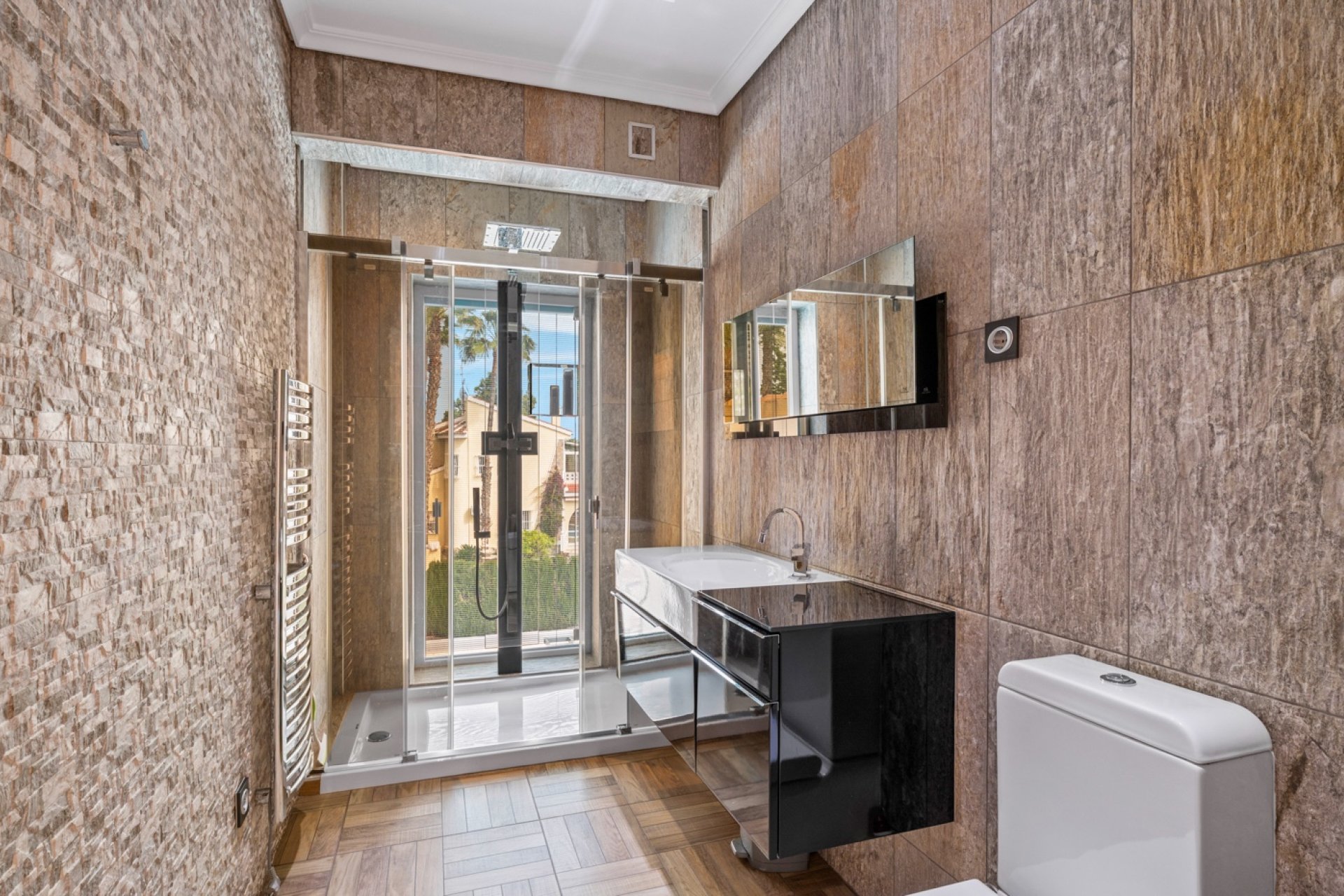 Resale - Villa / House - Ciudad Quesada