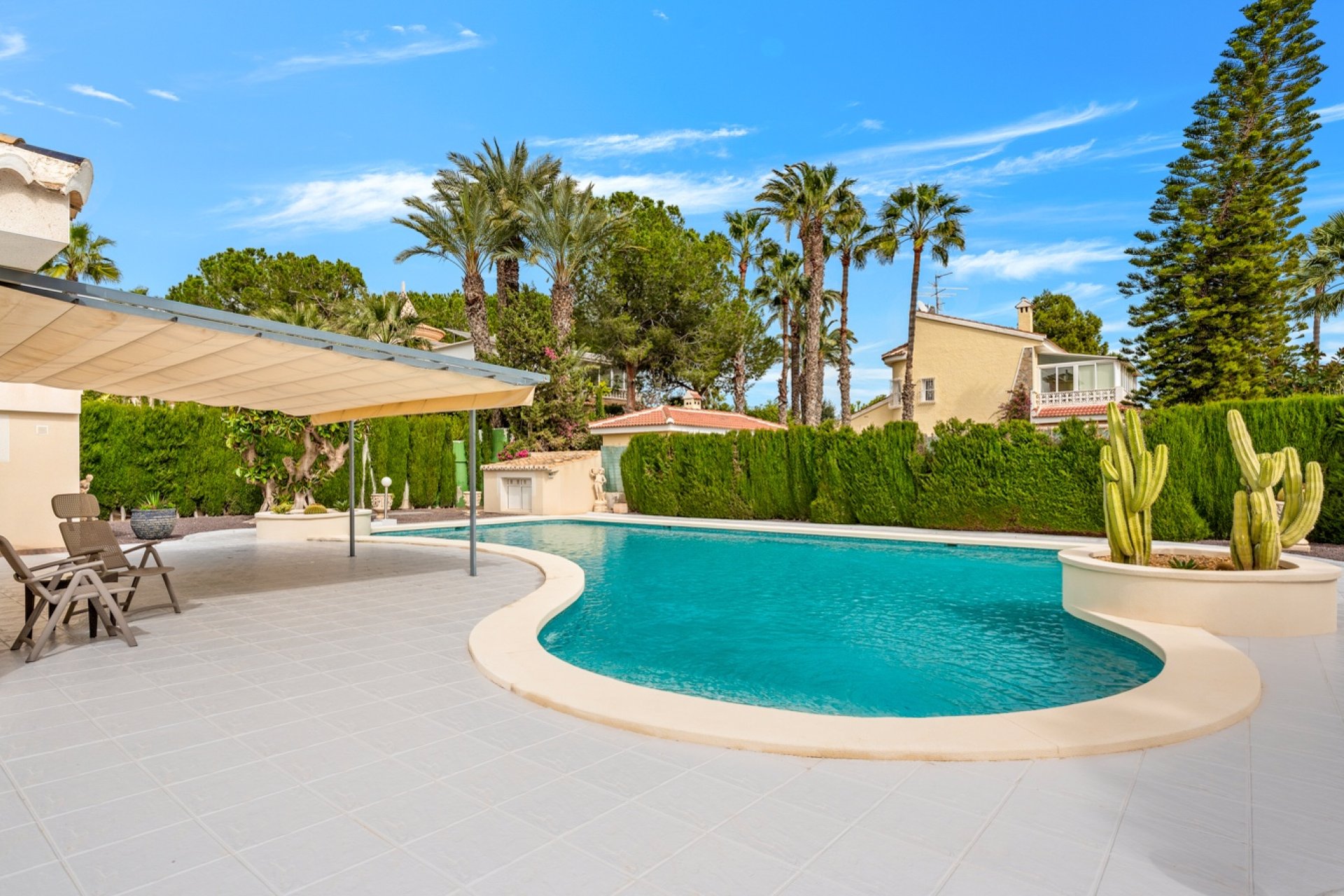 Resale - Villa / House - Ciudad Quesada