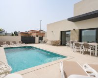 Resale - Villa / House - Daya Nueva - Pueblo