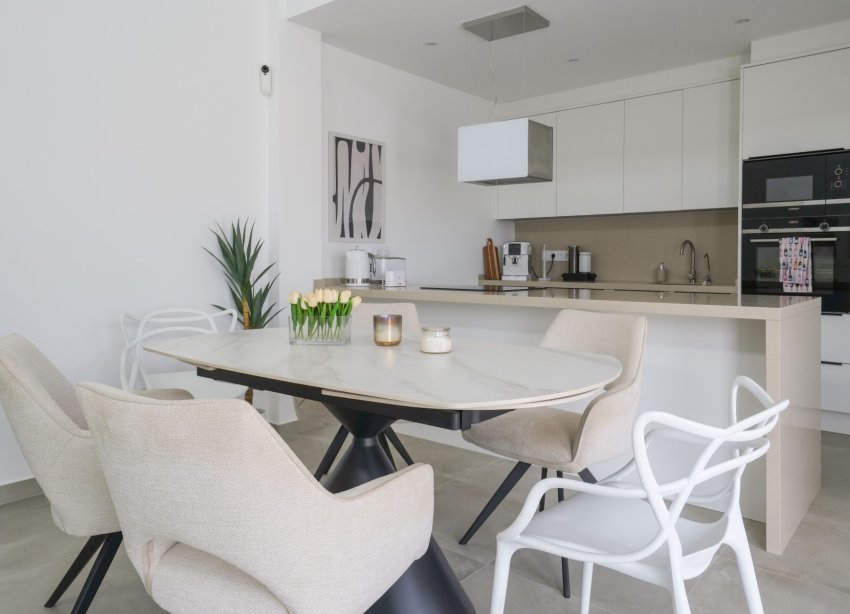 Resale - Villa / House - Daya Nueva - Pueblo