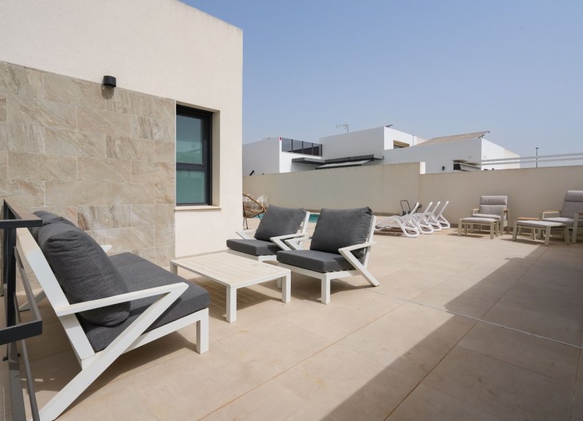Resale - Villa / House - Daya Nueva - Pueblo