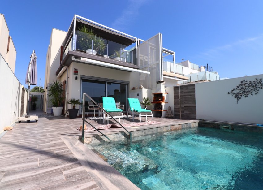 Resale - Villa / House - Daya Vieja - Daya Vieja - Town