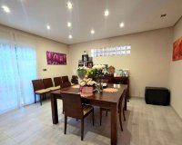 Resale - Villa / House - Dehesa de campoamor - Campoamor