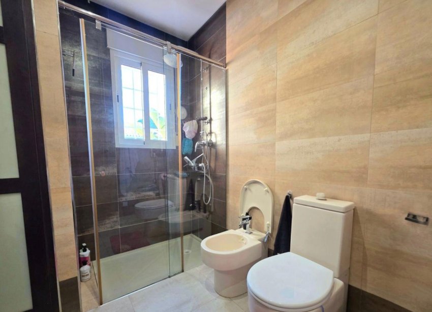 Resale - Villa / House - Dehesa de campoamor - Campoamor