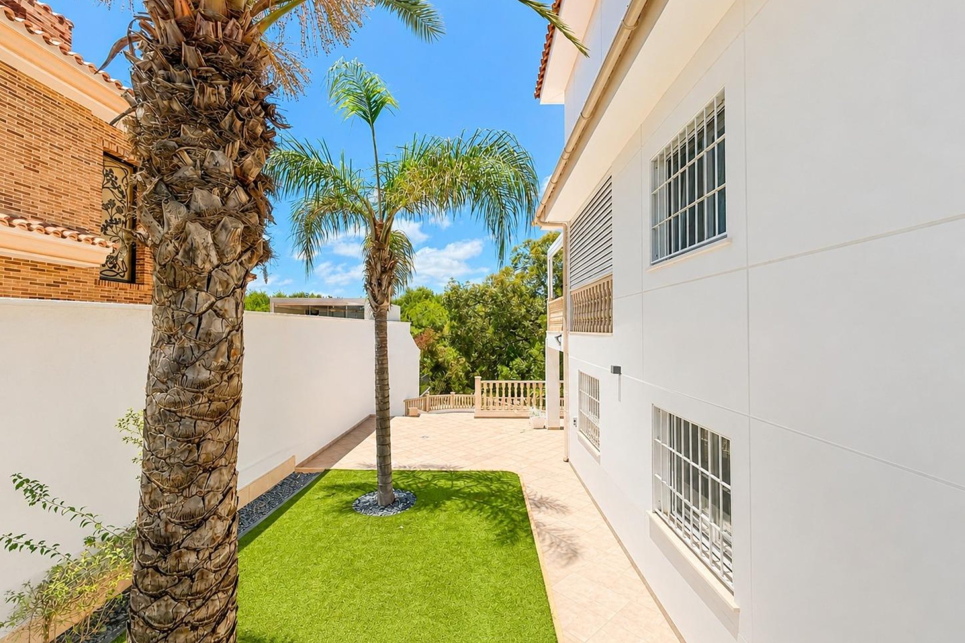 Resale - Villa / House - Dehesa de campoamor - Campoamor