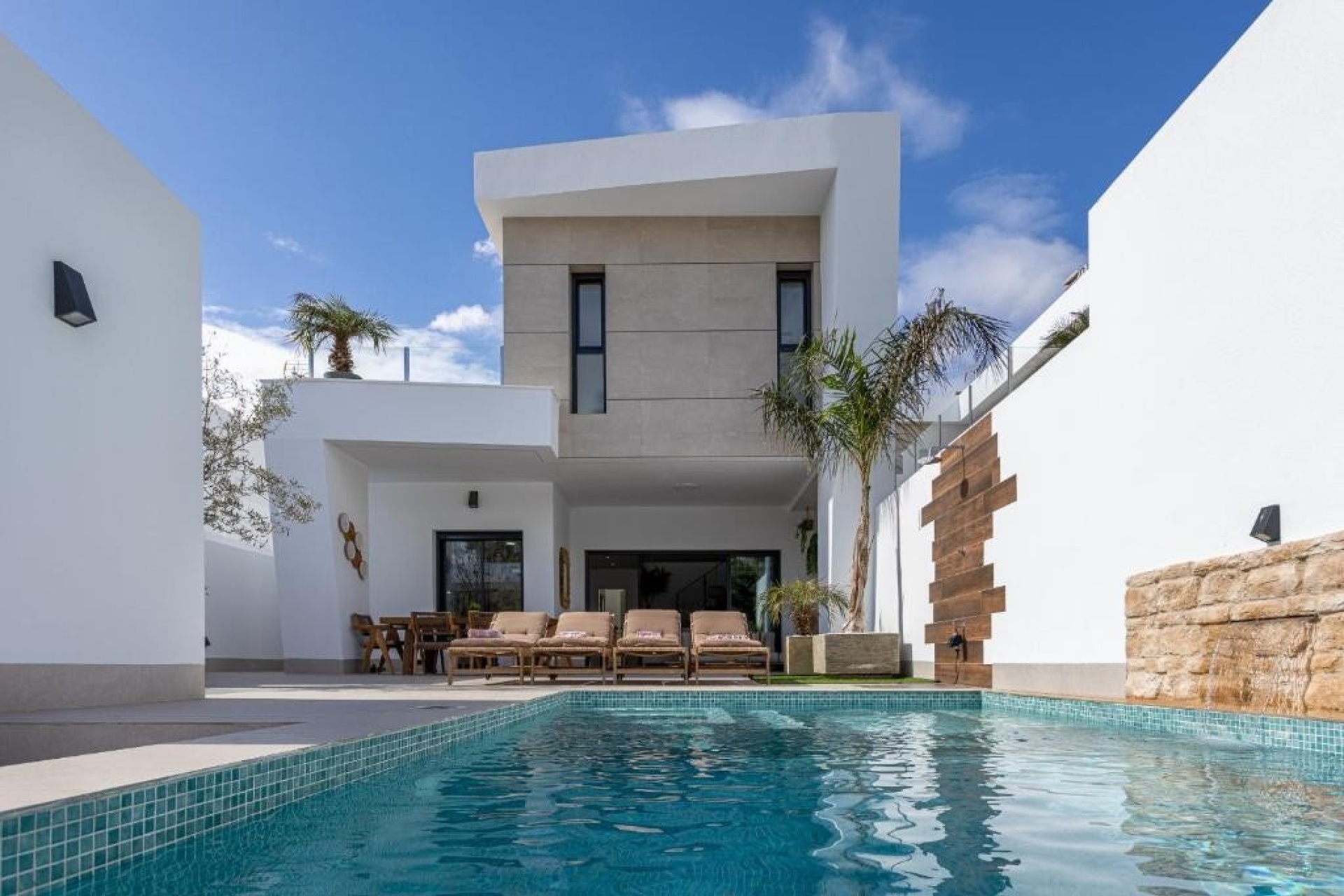 Resale - Villa / House - Dolores