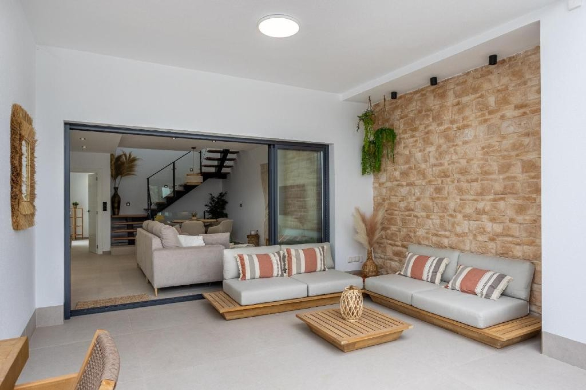 Resale - Villa / House - Dolores