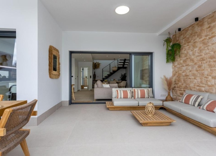 Resale - Villa / House - Dolores