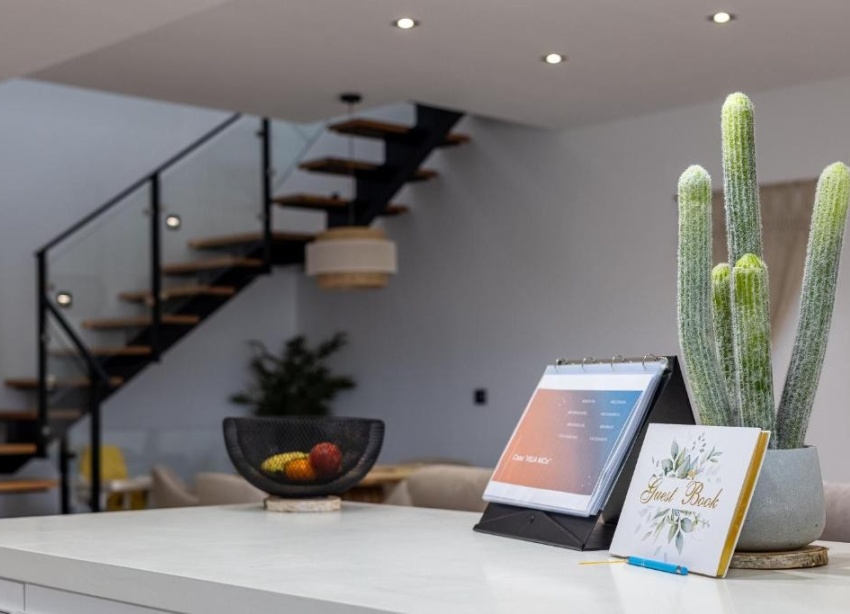 Resale - Villa / House - Dolores