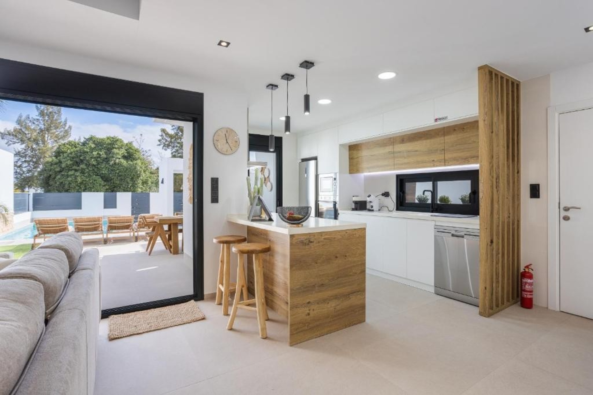 Resale - Villa / House - Dolores