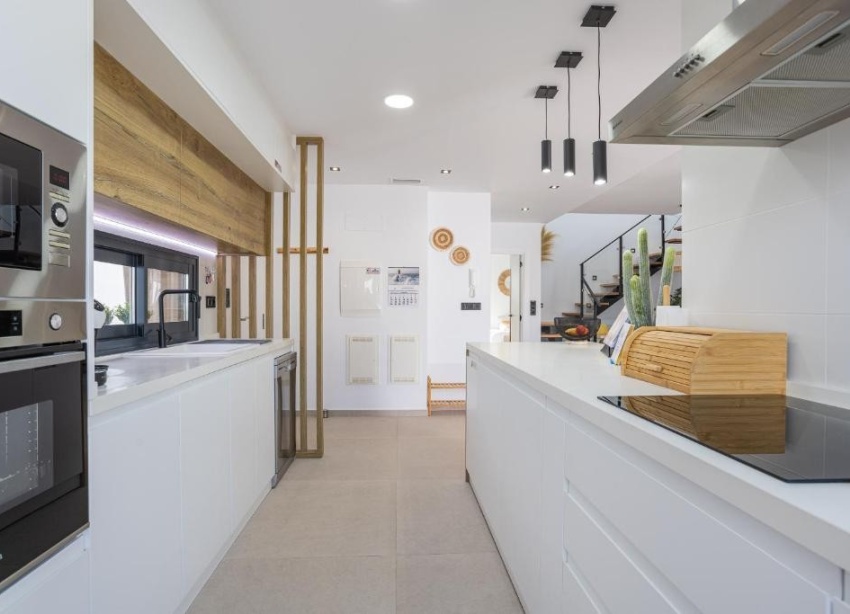 Resale - Villa / House - Dolores