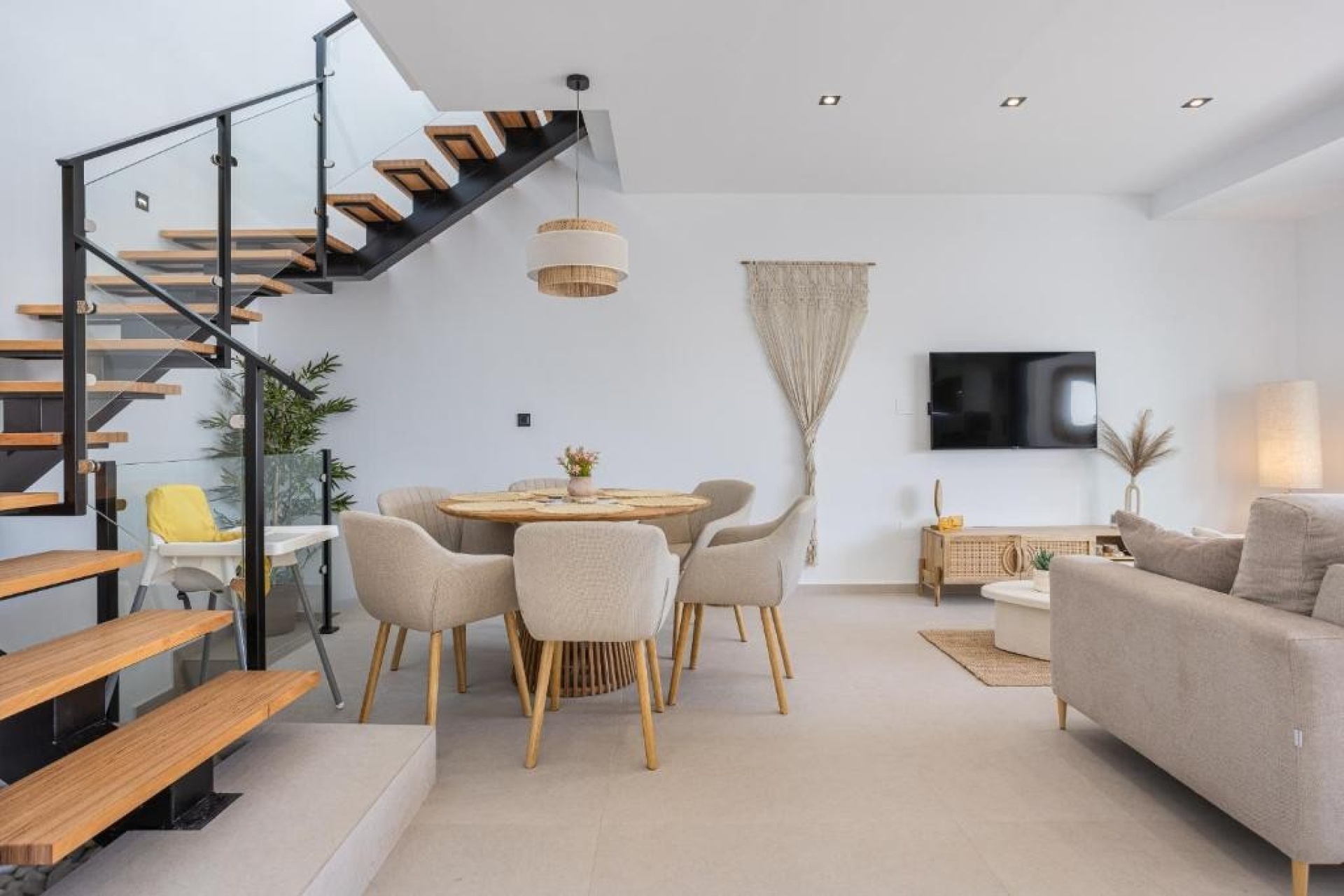 Resale - Villa / House - Dolores