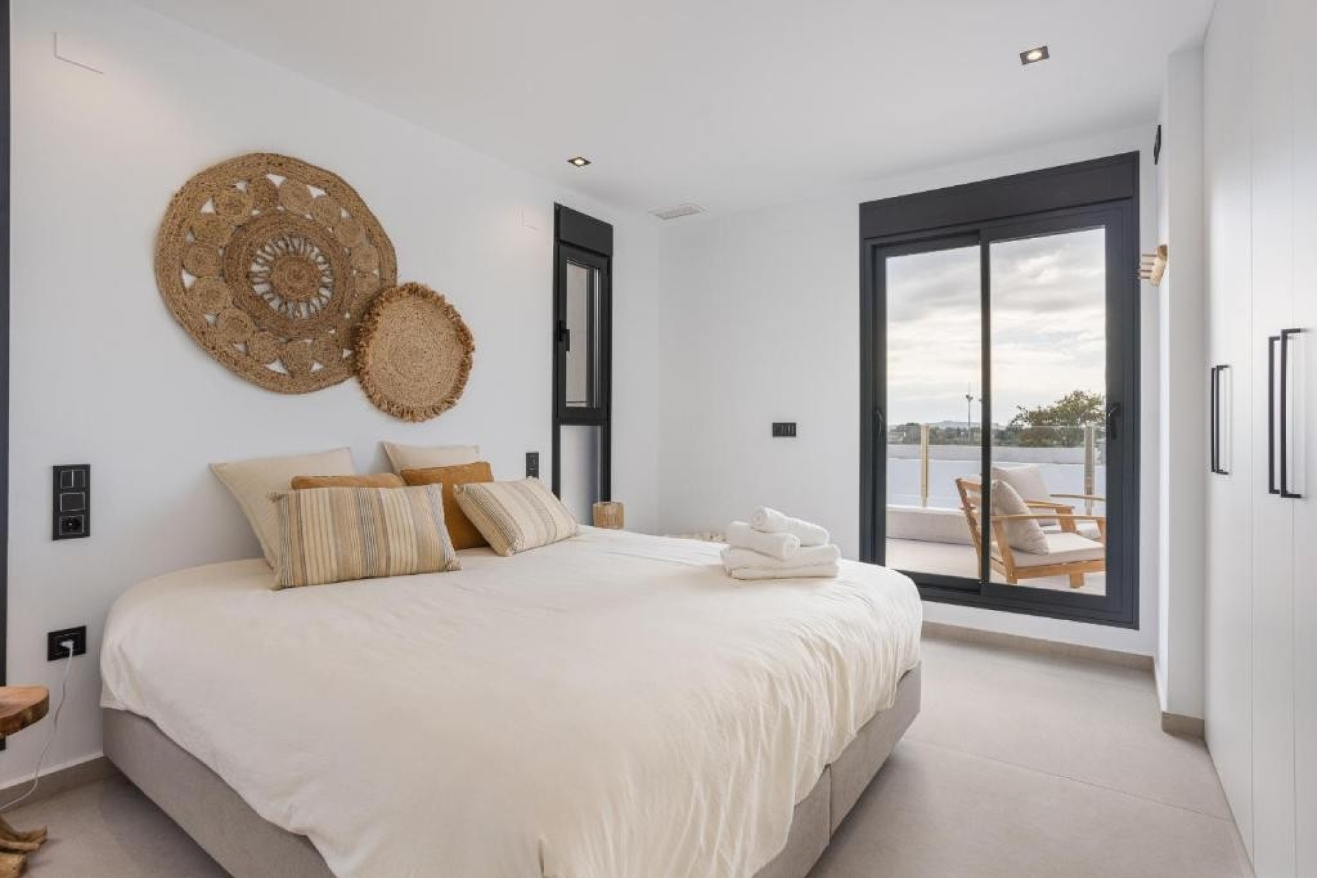 Resale - Villa / House - Dolores