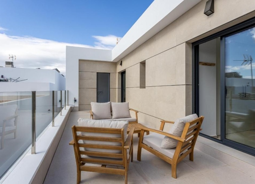 Resale - Villa / House - Dolores