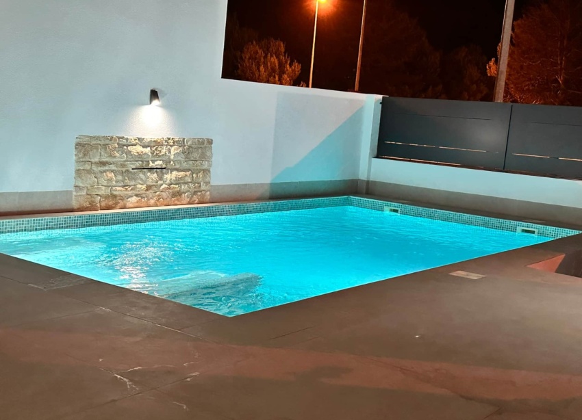 Resale - Villa / House - Dolores