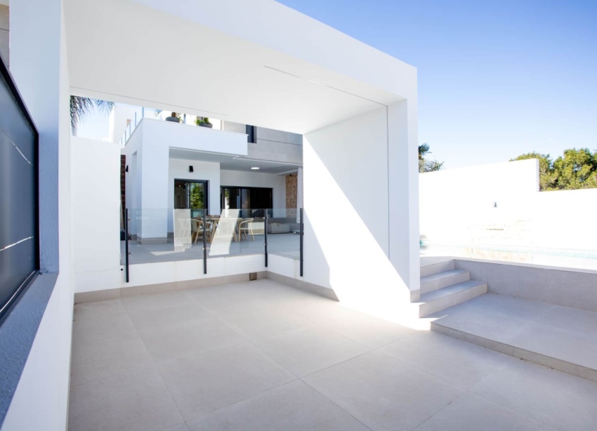 Resale - Villa / House - Dolores