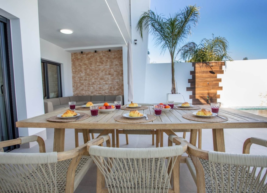 Resale - Villa / House - Dolores