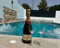 Resale - Villa / House - Dolores