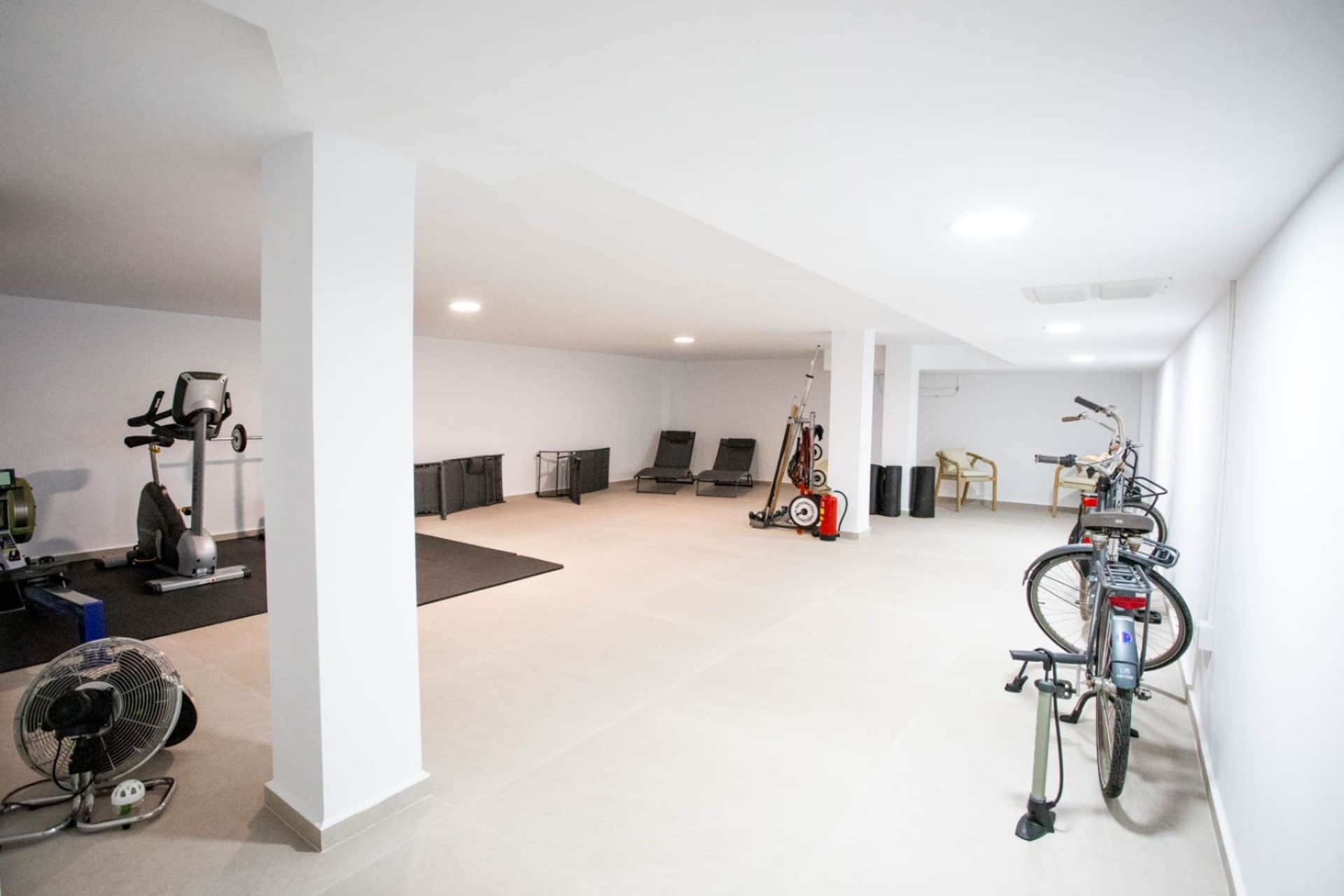Resale - Villa / House - Dolores