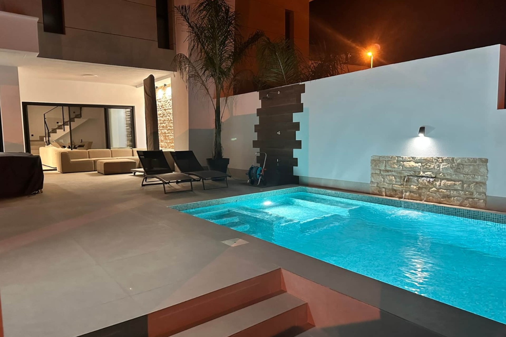 Resale - Villa / House - Dolores