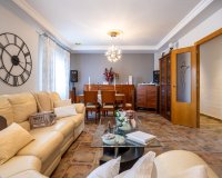 Resale - Villa / House - Elche - La Hoya