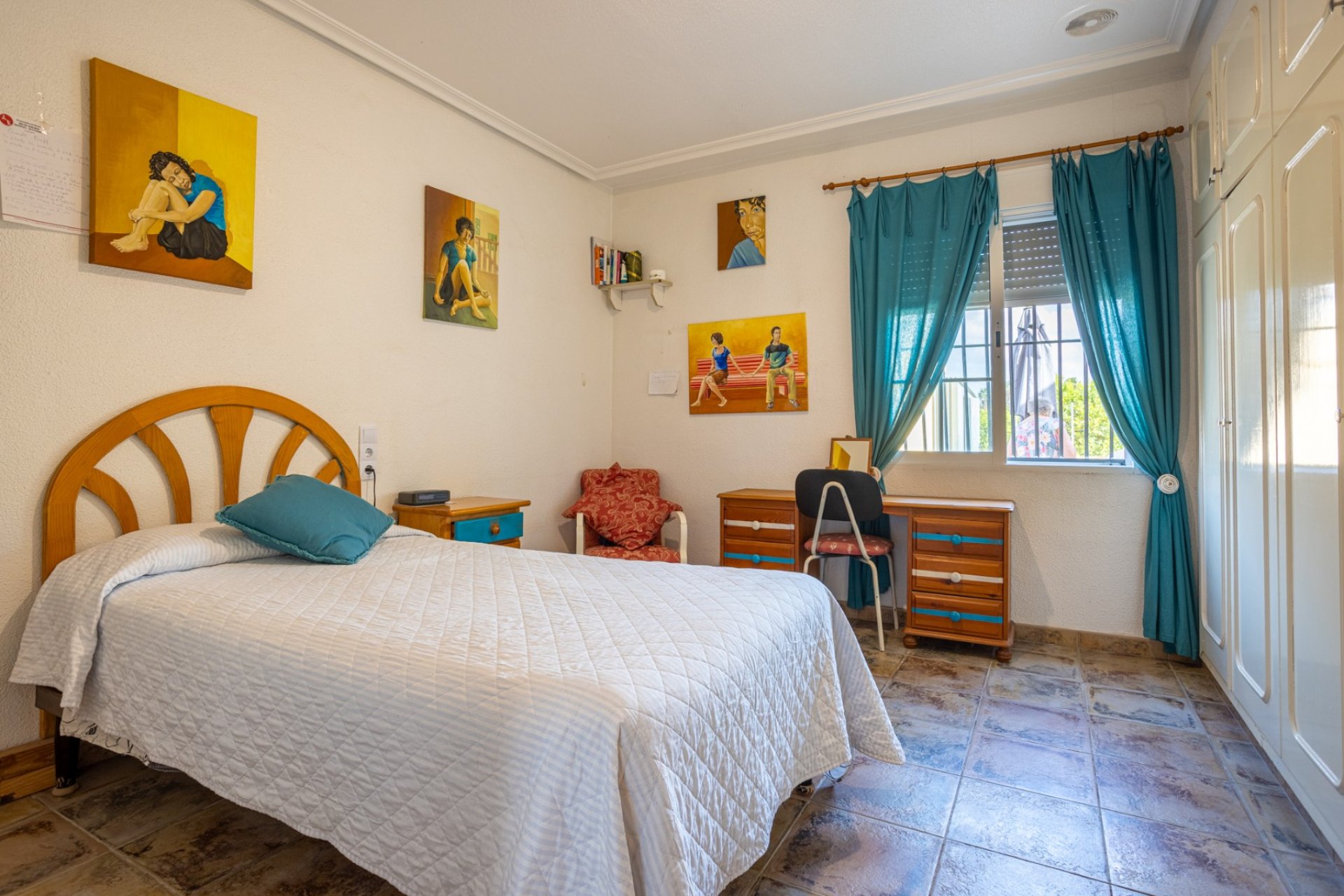 Resale - Villa / House - Elche - La Hoya