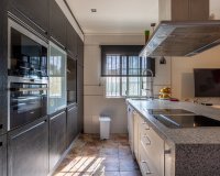 Resale - Villa / House - Elche - La Hoya