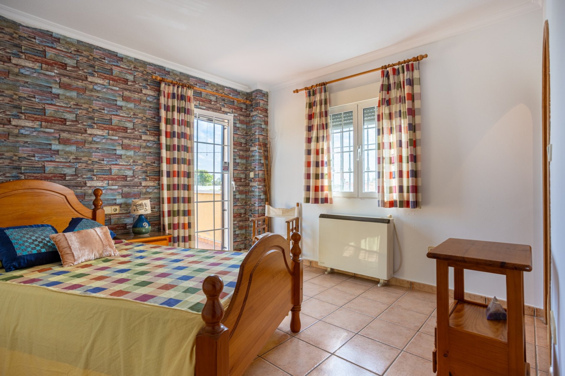Resale - Villa / House - Elche - La Hoya