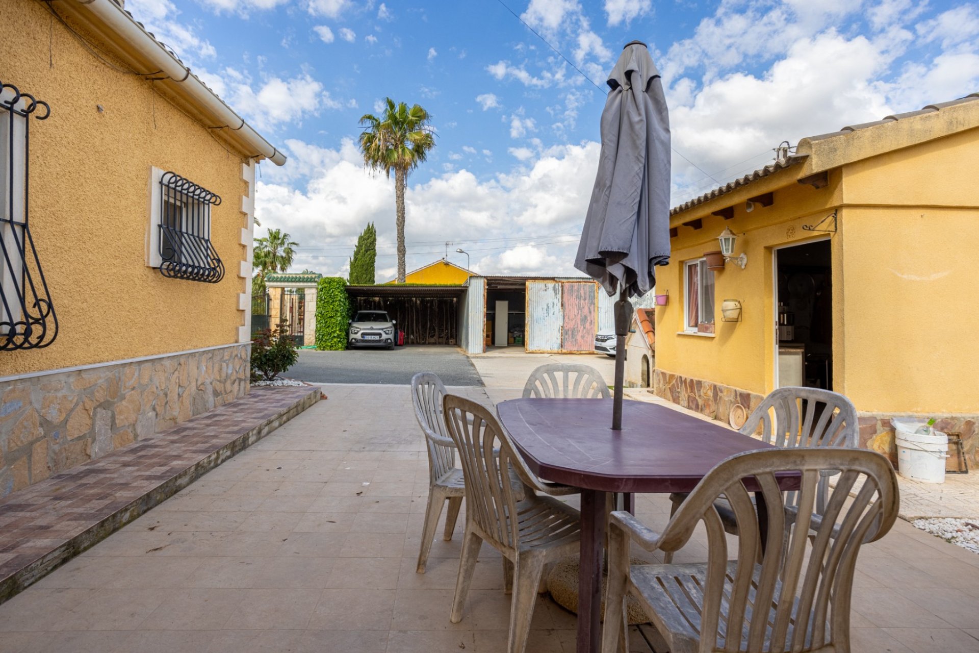 Resale - Villa / House - Elche - La Hoya