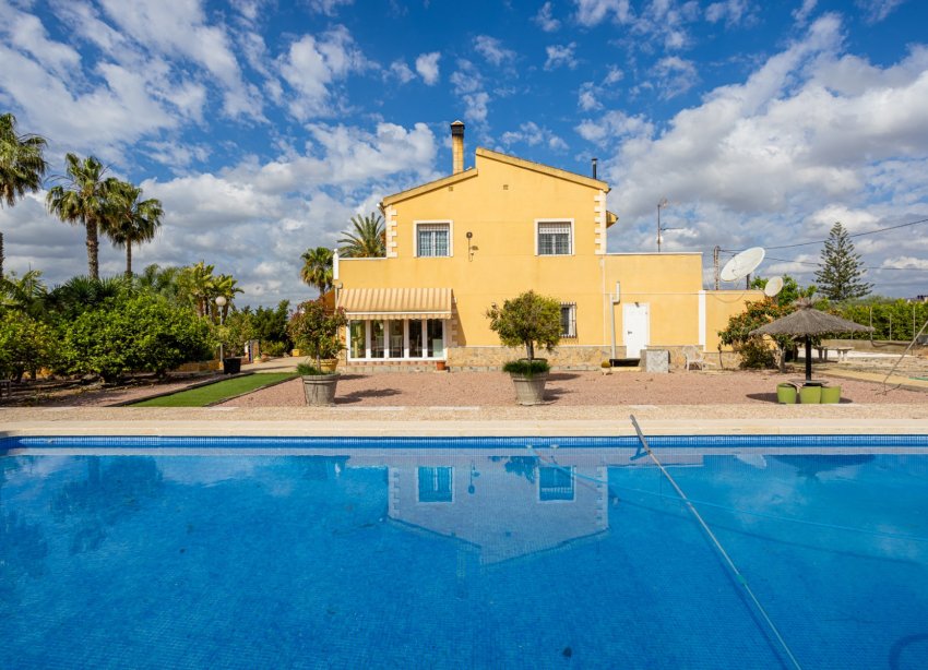 Resale - Villa / House - Elche - La Hoya