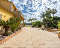 Resale - Villa / House - Elche - La Hoya