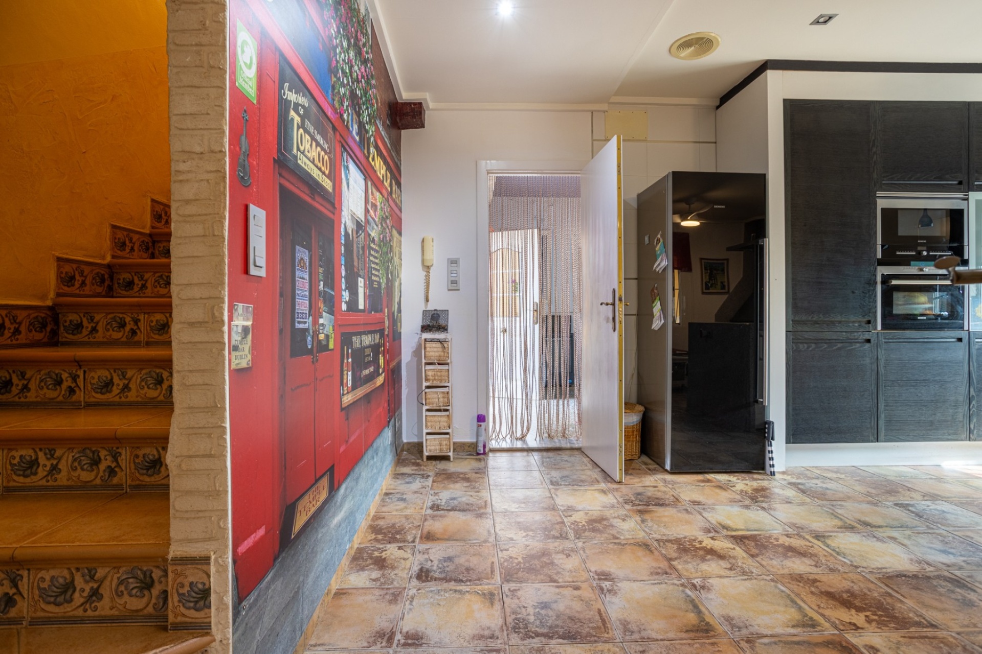 Resale - Villa / House - Elche - La Hoya