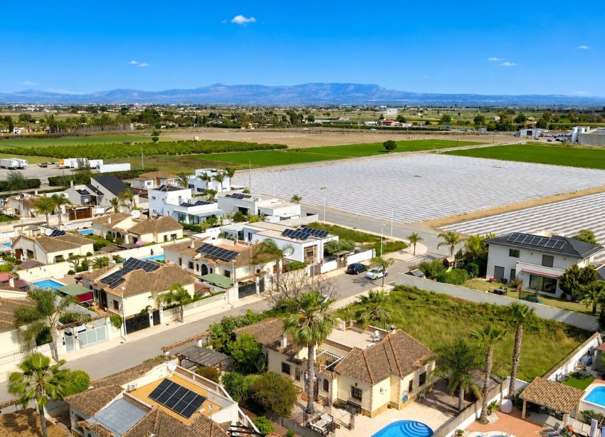 Resale - Villa / House - Formentera del Segura - Fincas de La Vega