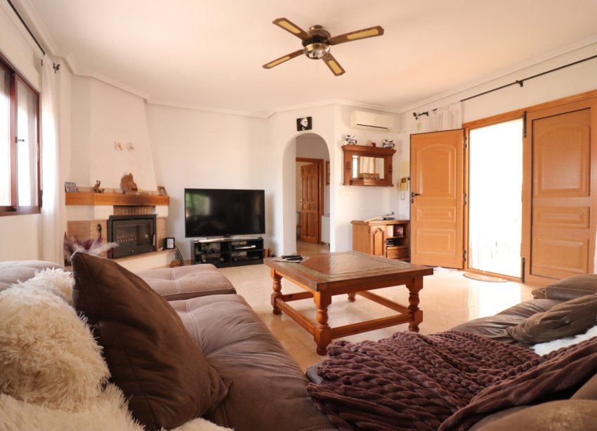 Resale - Villa / House - Formentera del Segura - Fincas de La Vega