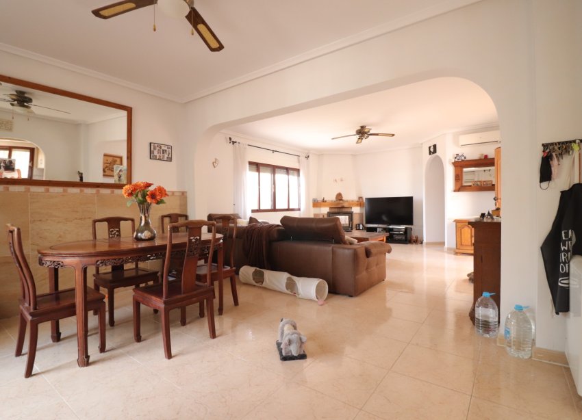 Resale - Villa / House - Formentera del Segura - Fincas de La Vega