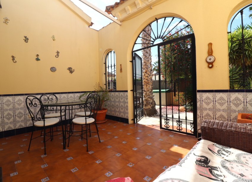 Resale - Villa / House - Formentera del Segura - Fincas de La Vega