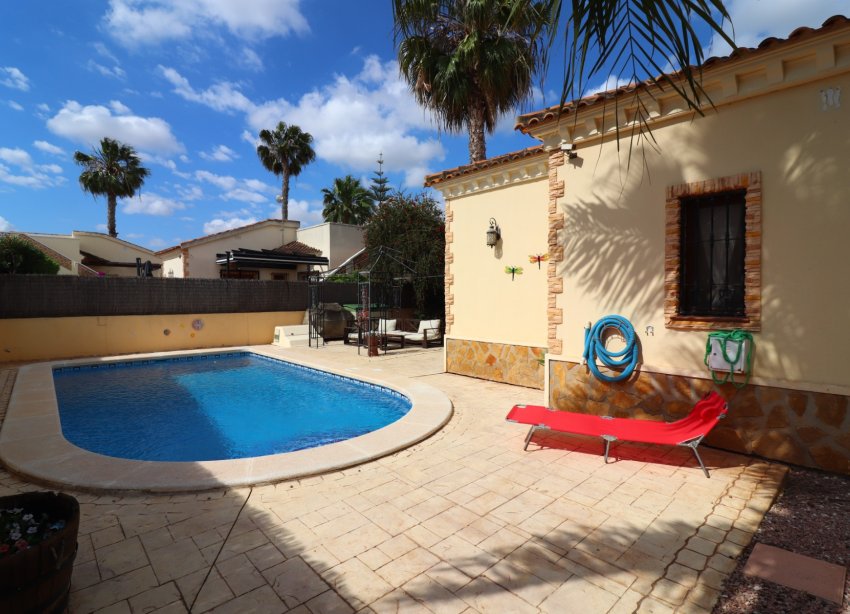 Resale - Villa / House - Formentera del Segura - Fincas de La Vega