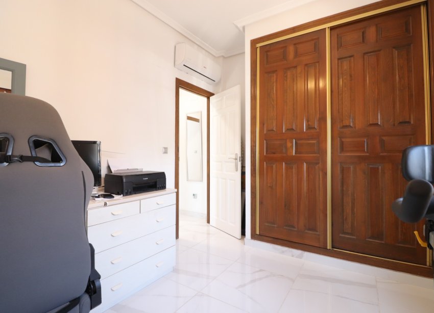 Resale - Villa / House - Formentera del Segura - Fincas de La Vega