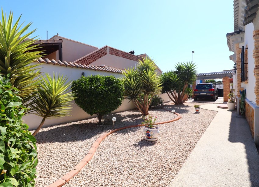 Resale - Villa / House - Formentera del Segura - Fincas de La Vega