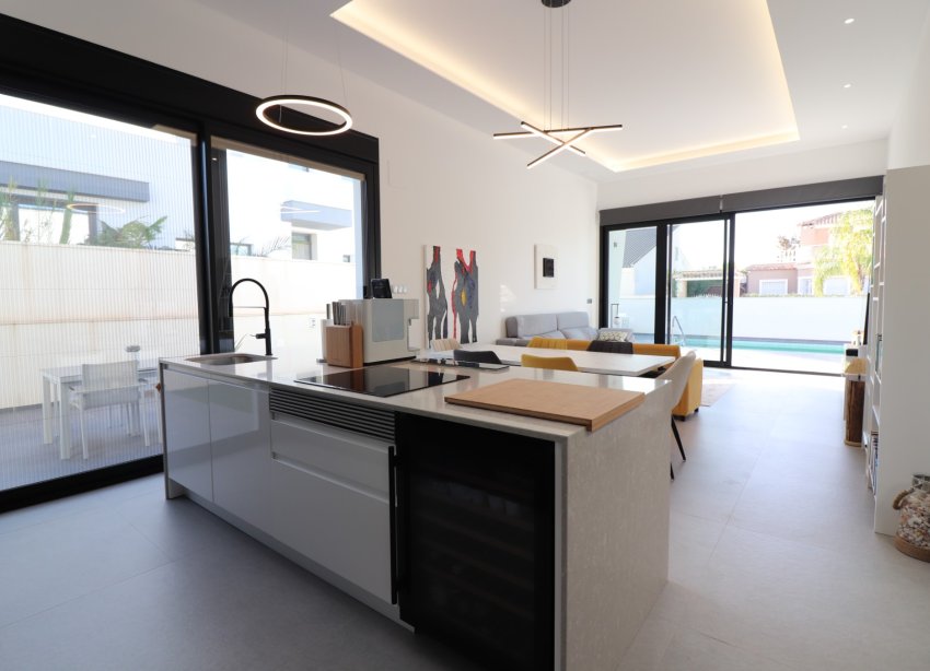 Resale - Villa / House - Formentera del Segura - Fincas de La Vega